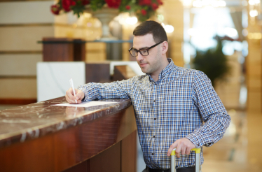 Como atrair clientes para hotel